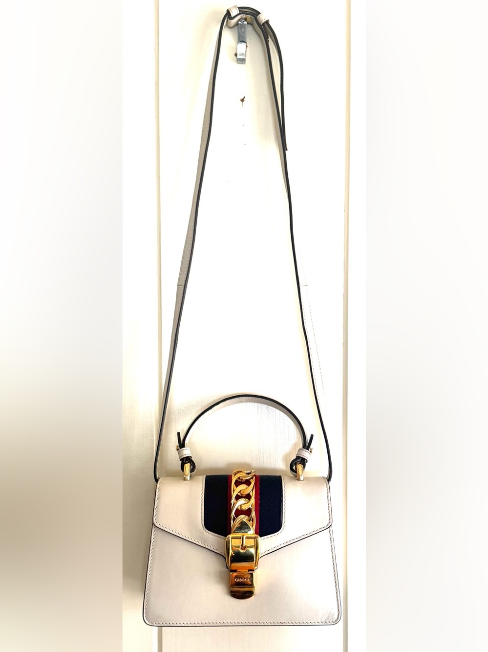 GUCCI Sylvie Mini White Leather Top Handle Crossbody Shoulder Bag - Picture 2 of 13